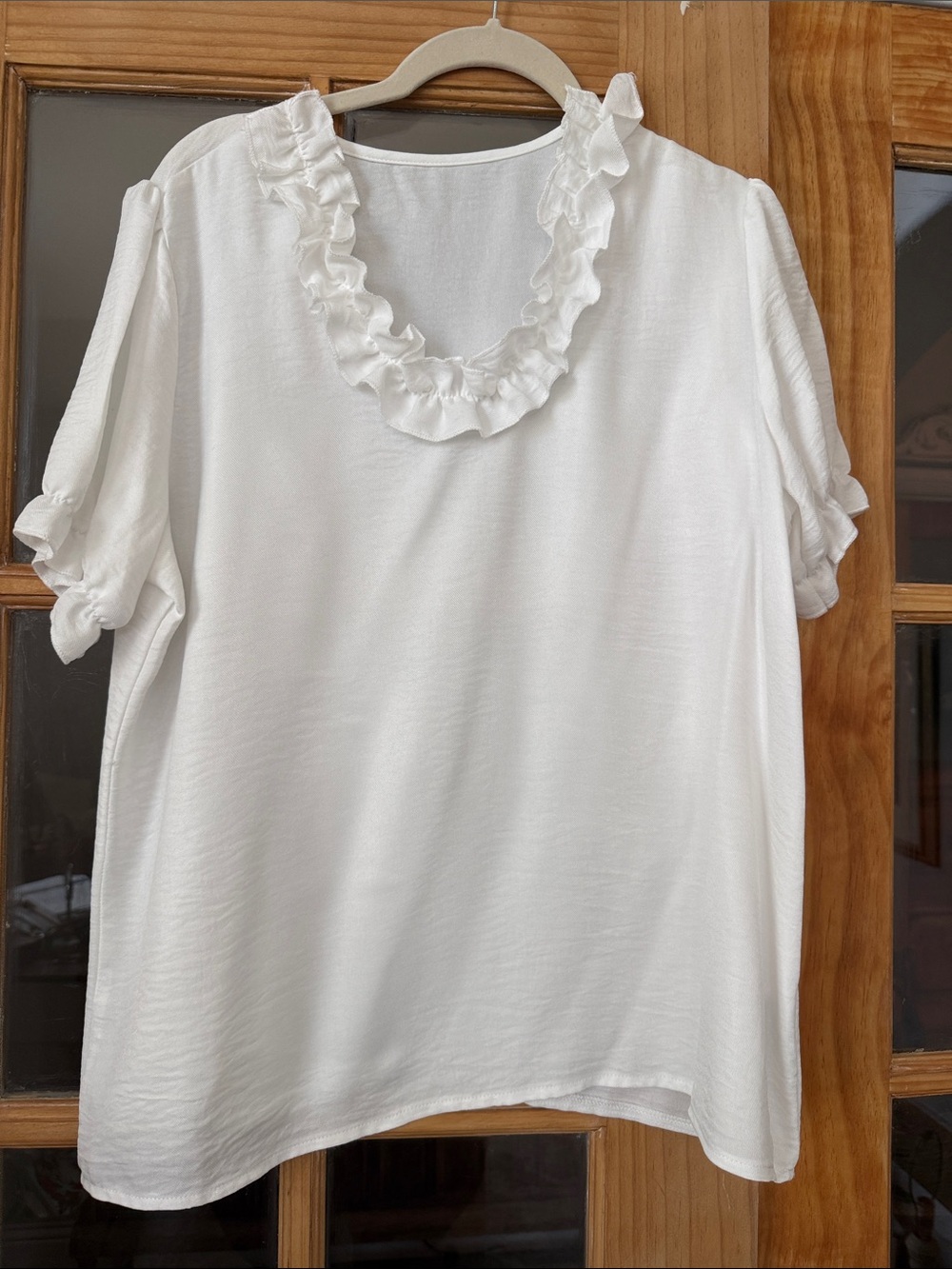 Women's White Ruffle Neck Short-Sleeve Top